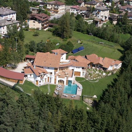 Castelir Suite Hotel Panchia Exterior foto